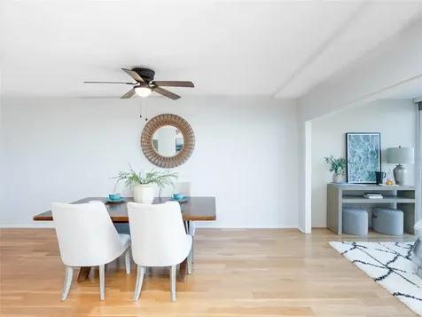 435 S Gulfstream Avenue Sarasota FL 34236