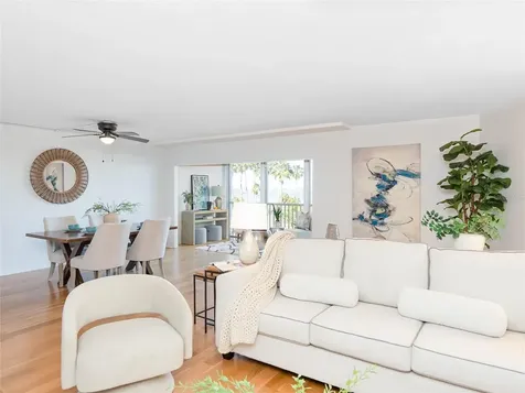435 S Gulfstream Avenue Sarasota FL 34236