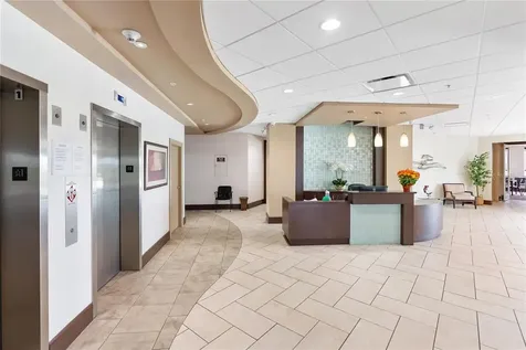 435 S Gulfstream Avenue Sarasota FL 34236