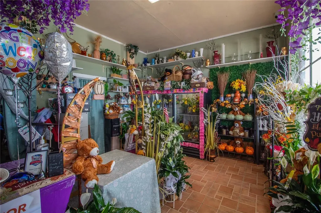 140 Tamiami Trail Punta Gorda FL 33950