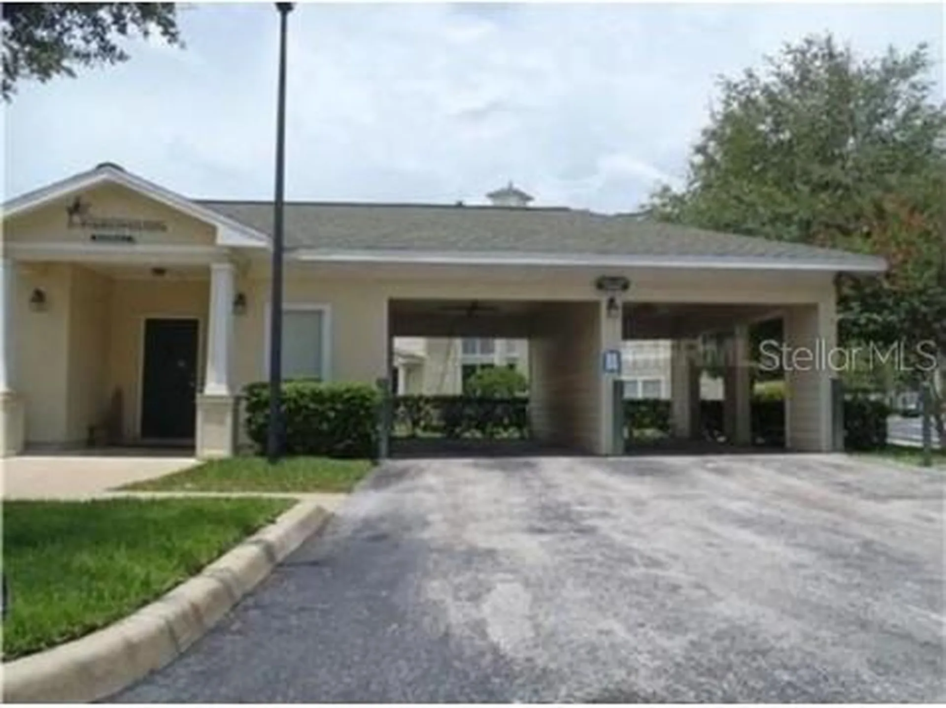 18318 Bridle Club Drive Tampa FL 33647