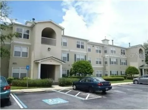18318 Bridle Club Drive Tampa FL 33647