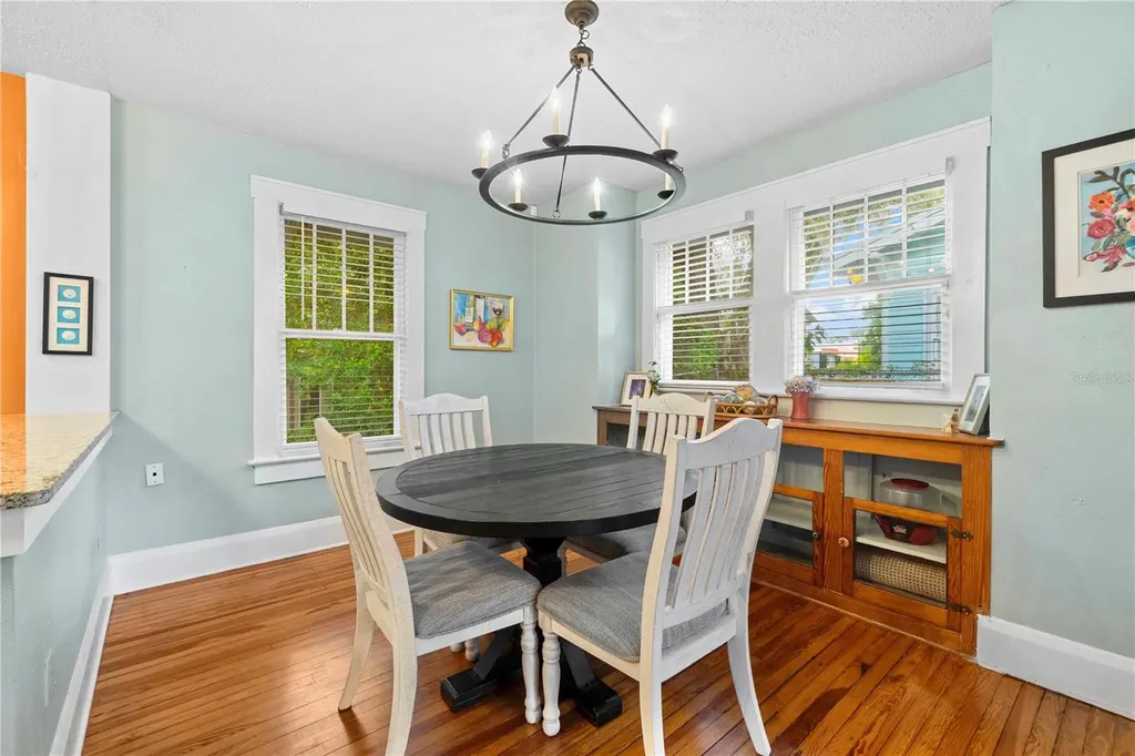1006 11th Avenue W Bradenton FL 34205