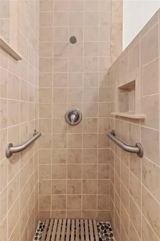 1006 11th Avenue W Bradenton FL 34205