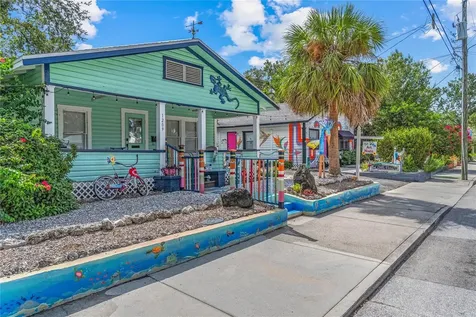 1006 11th Avenue W Bradenton FL 34205