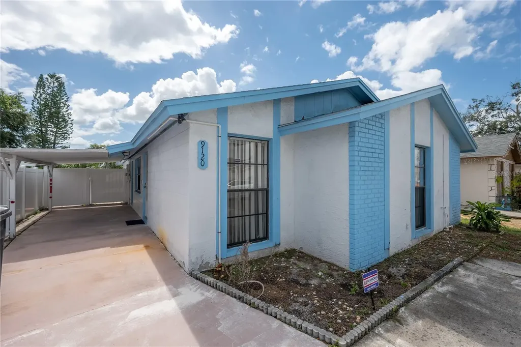 9120 Sandcroft Court Tampa FL 33615