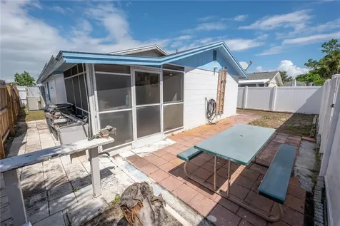 9120 Sandcroft Court Tampa FL 33615