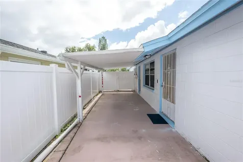 9120 Sandcroft Court Tampa FL 33615