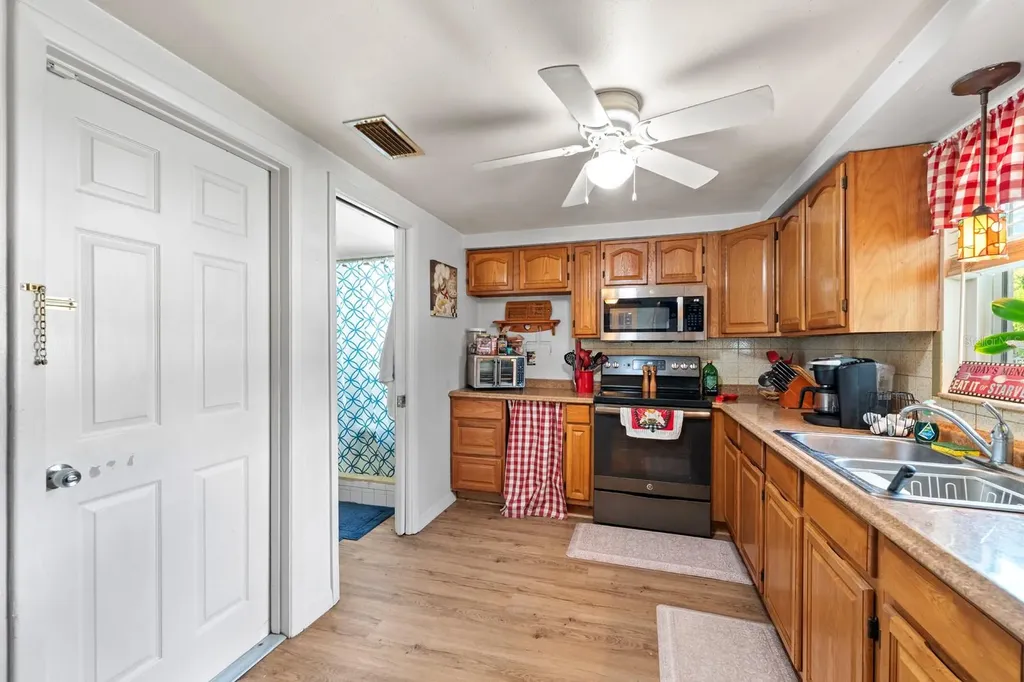 11214 Rhonda Avenue Port Richey FL 34668