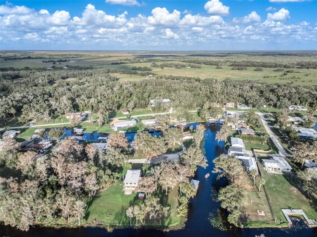 612 Dragonfly Lane Lorida FL 33857