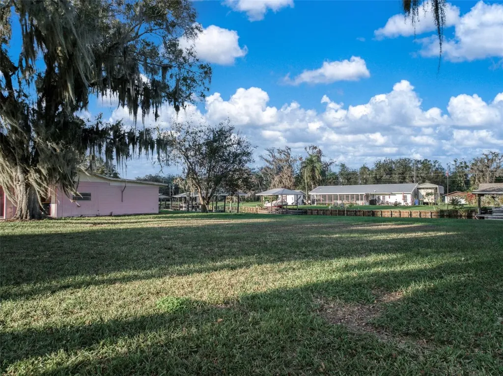 612 Dragonfly Lane Lorida FL 33857