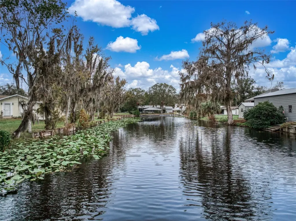 612 Dragonfly Lane Lorida FL 33857