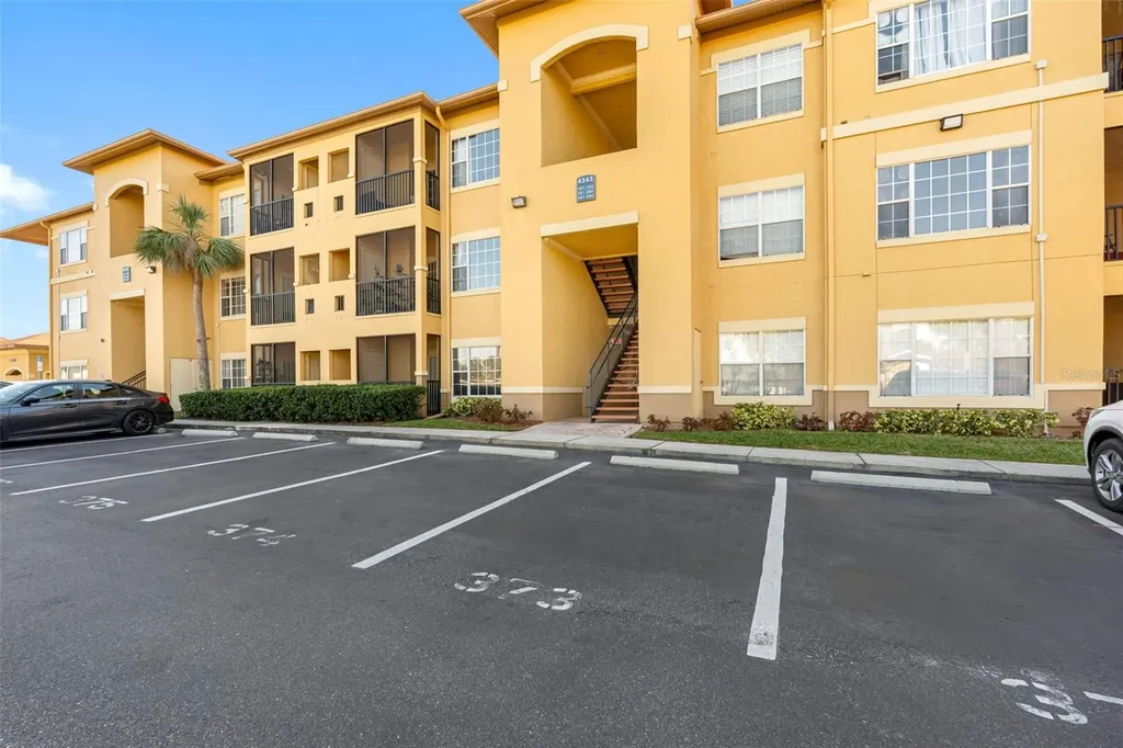 4343 Bayside Village Drive Tampa FL 33615