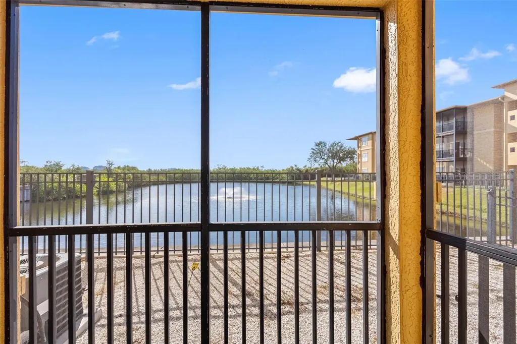 4343 Bayside Village Drive Tampa FL 33615