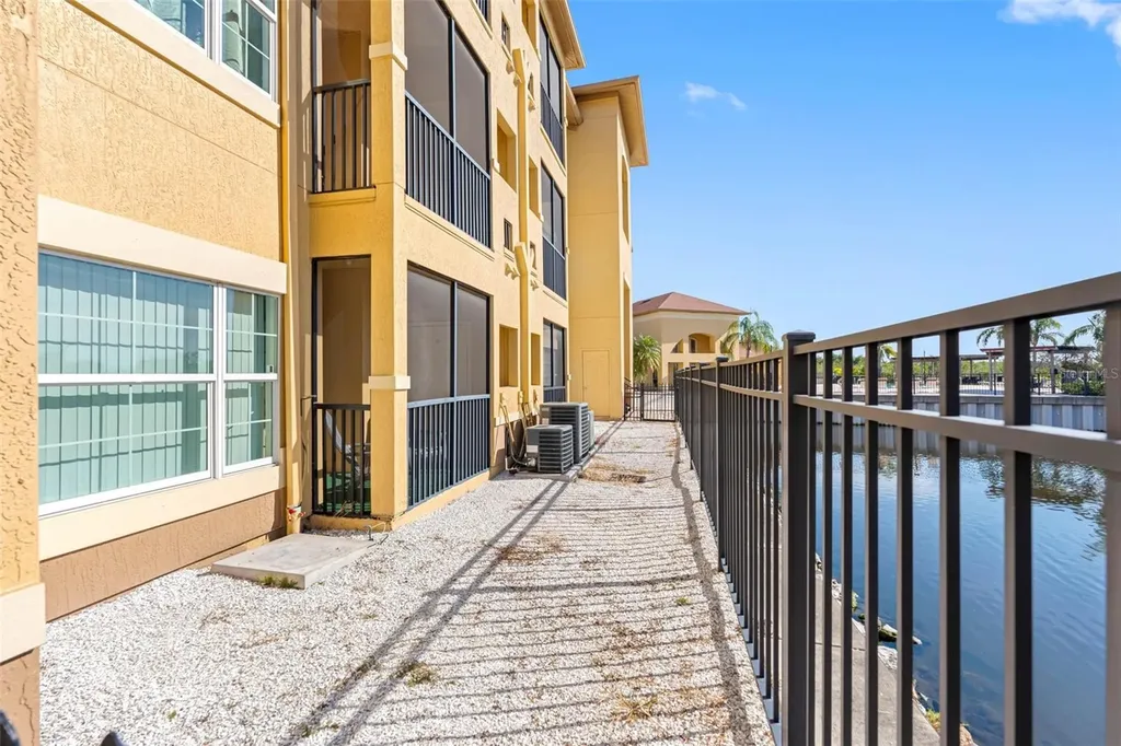 4343 Bayside Village Drive Tampa FL 33615