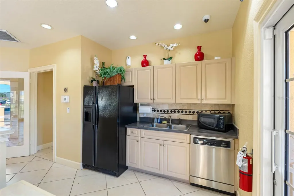 4343 Bayside Village Drive Tampa FL 33615