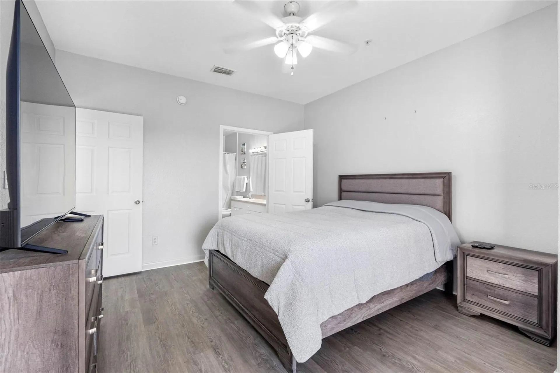 4343 Bayside Village Drive Tampa FL 33615