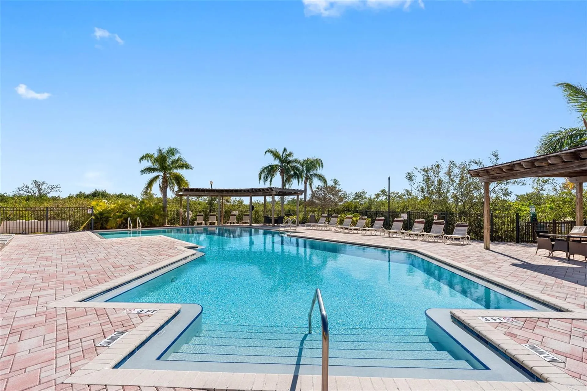 4343 Bayside Village Drive Tampa FL 33615