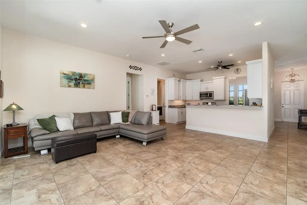 3137 SE 8th Avenue Cape Coral FL 33904