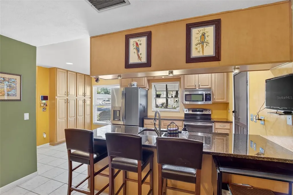 508 Sovereign Court Tampa FL 33613