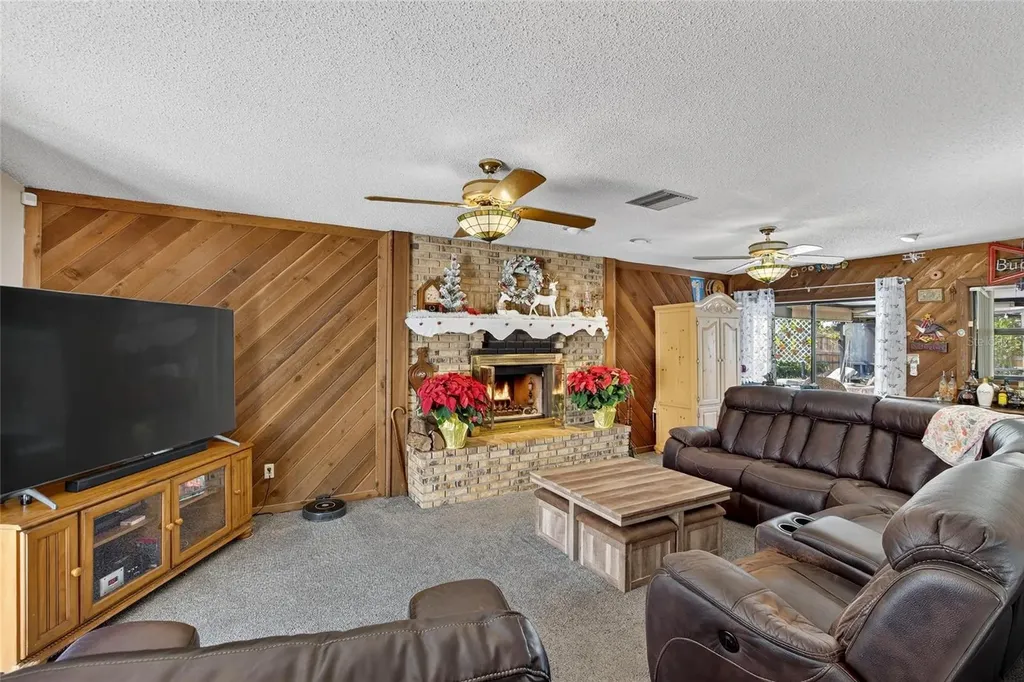 508 Sovereign Court Tampa FL 33613