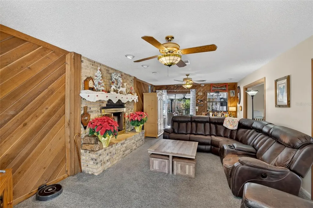 508 Sovereign Court Tampa FL 33613