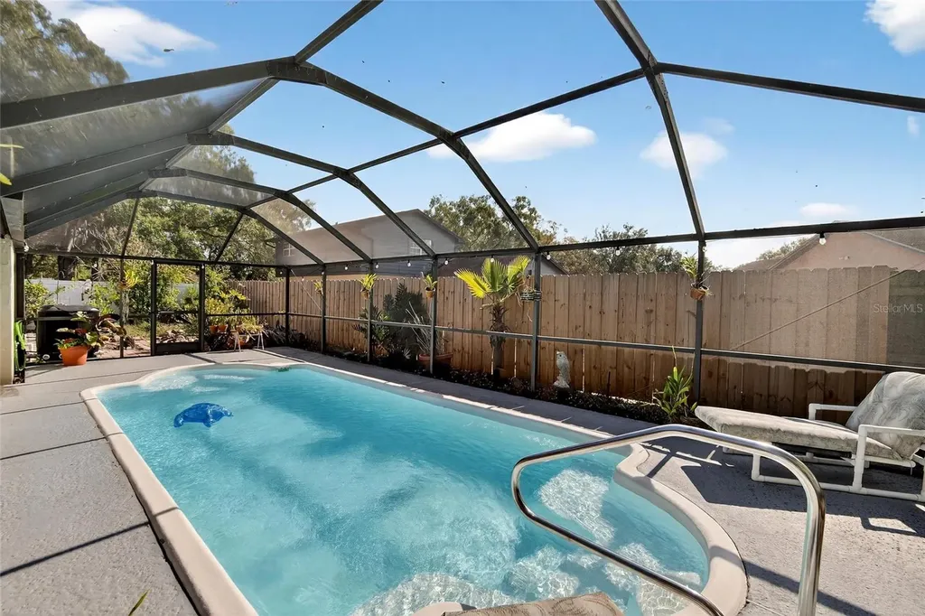 508 Sovereign Court Tampa FL 33613