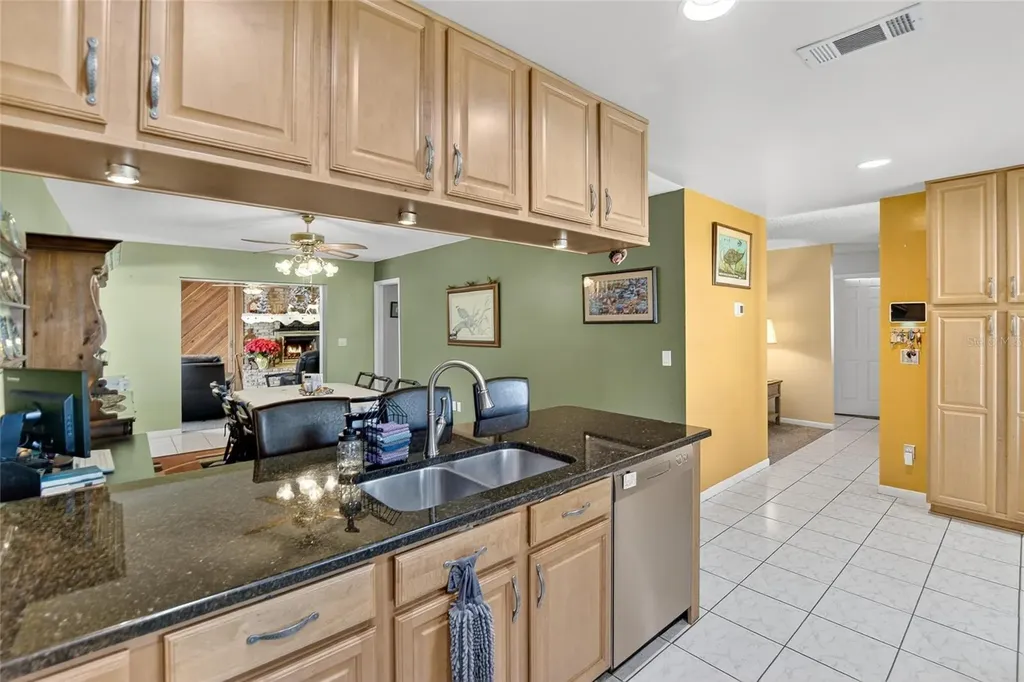 508 Sovereign Court Tampa FL 33613