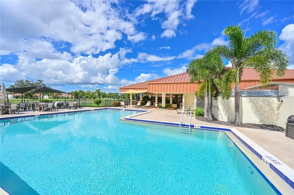 4705 Sand Trap Street Circle E Bradenton FL 34203
