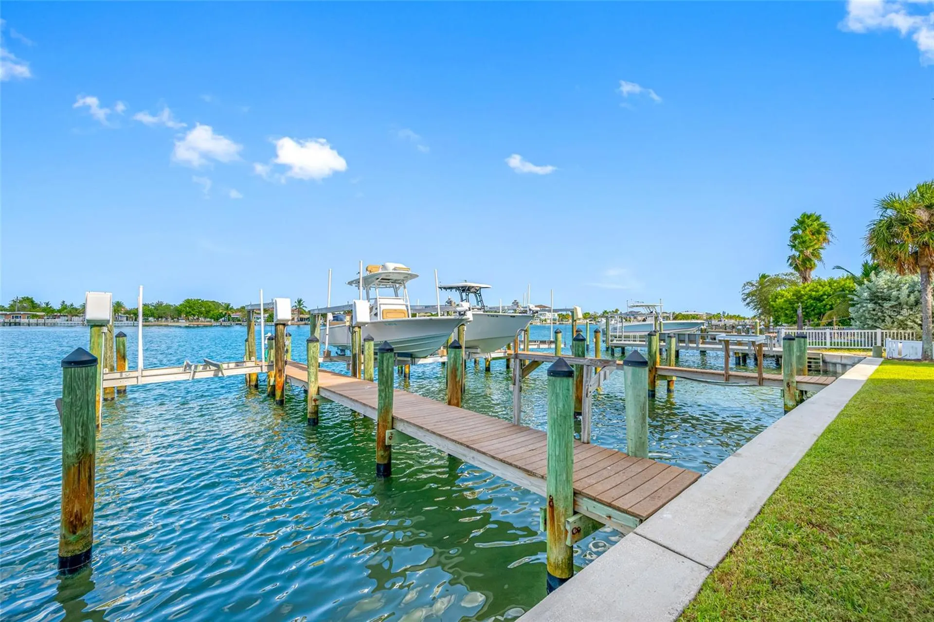 8575 Sunset Court Treasure Island FL 33706