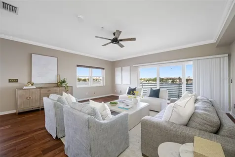 8575 Sunset Court Treasure Island FL 33706