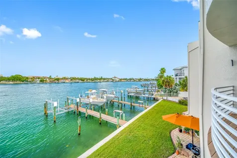 8575 Sunset Court Treasure Island FL 33706