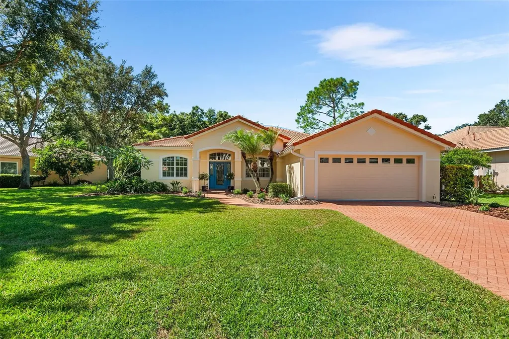 126 Lake Region Circle Winter Haven FL 33881