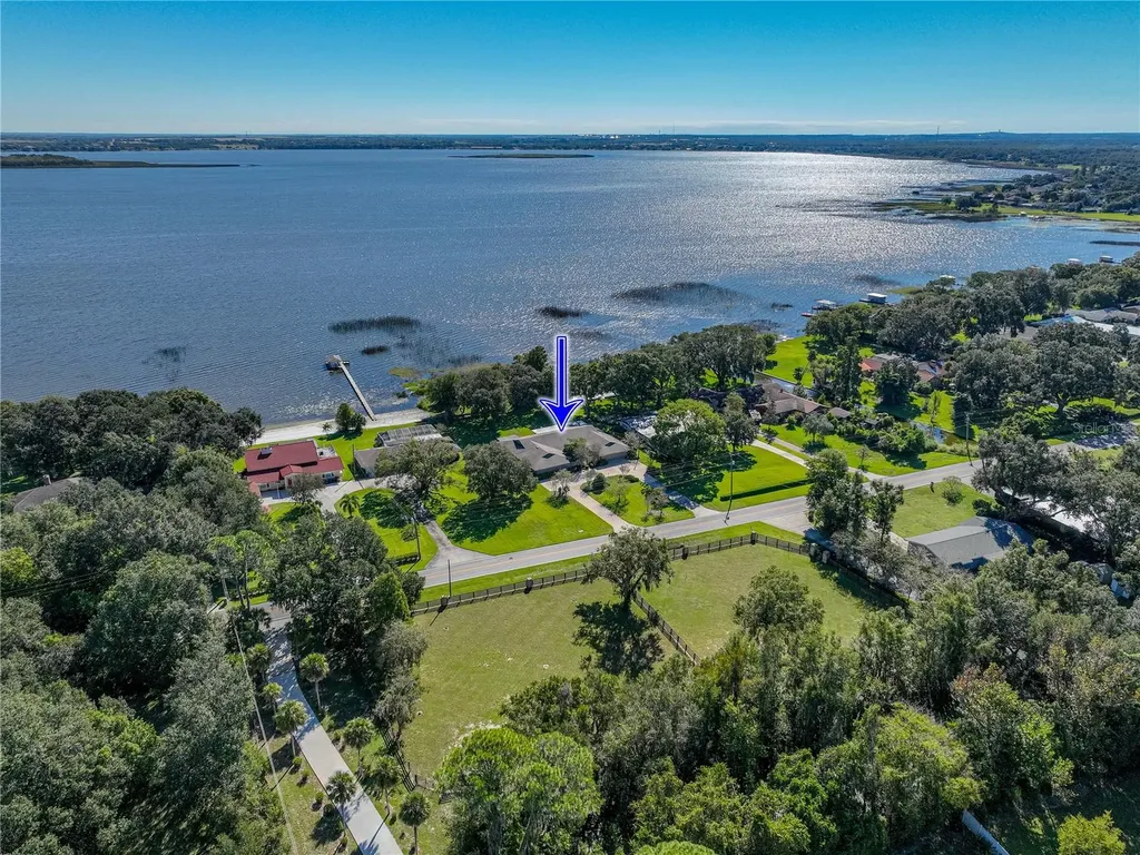126 Lake Region Circle Winter Haven FL 33881