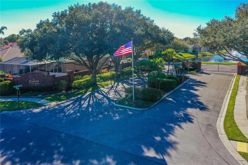 126 Lake Region Circle Winter Haven FL 33881