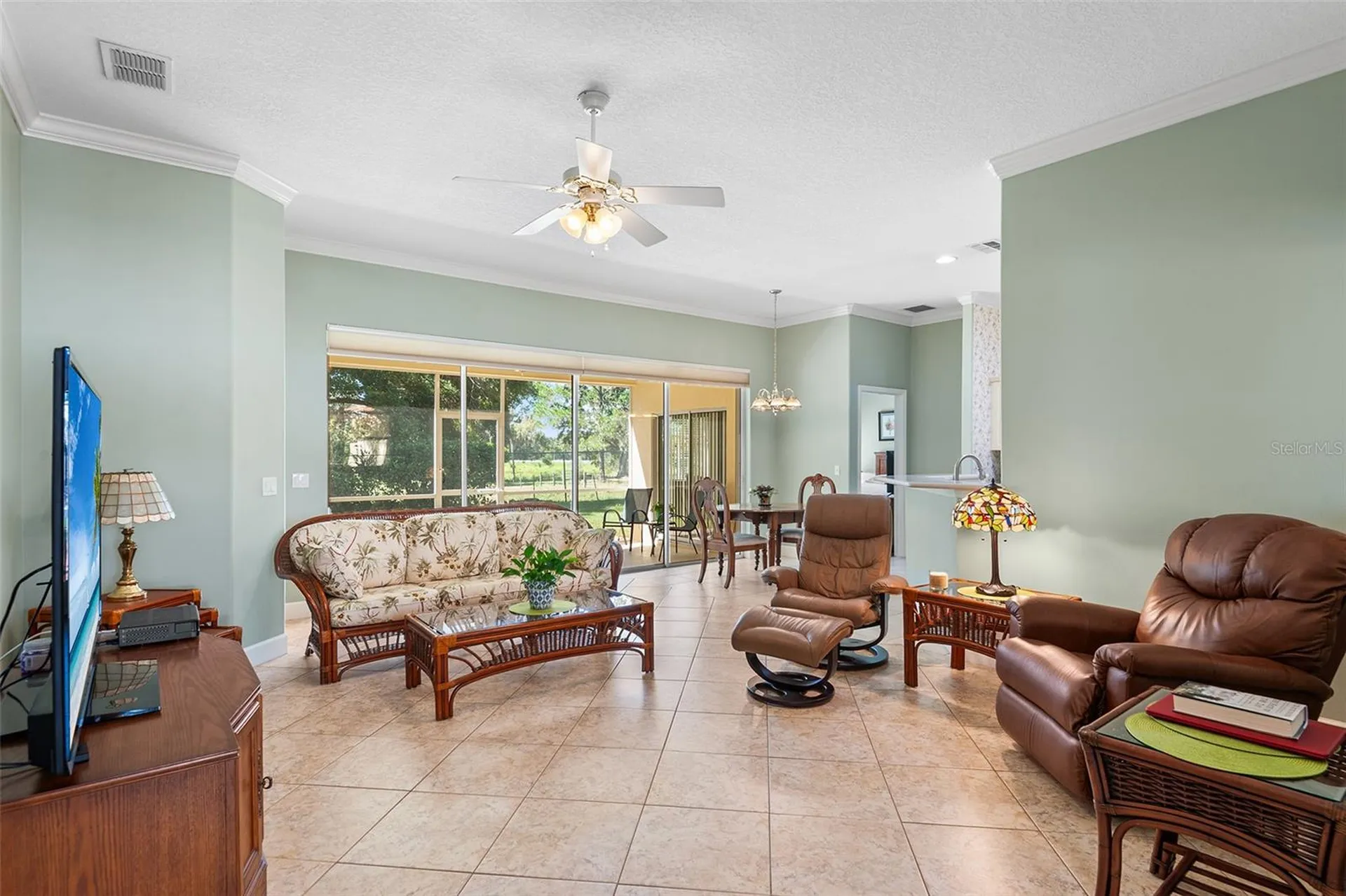 126 Lake Region Circle Winter Haven FL 33881