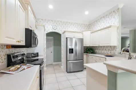 126 Lake Region Circle Winter Haven FL 33881