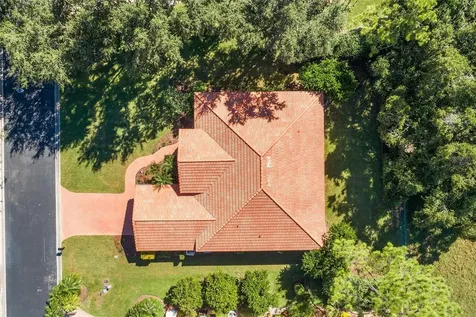 126 Lake Region Circle Winter Haven FL 33881