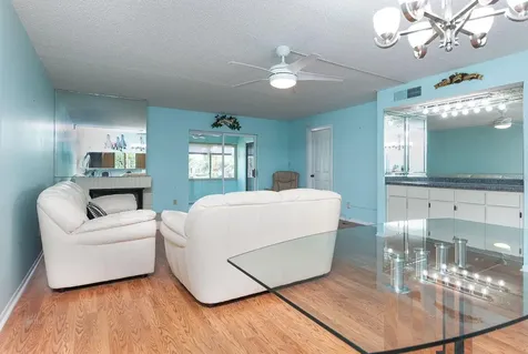 3 Escondido Circle Altamonte Springs FL 32701