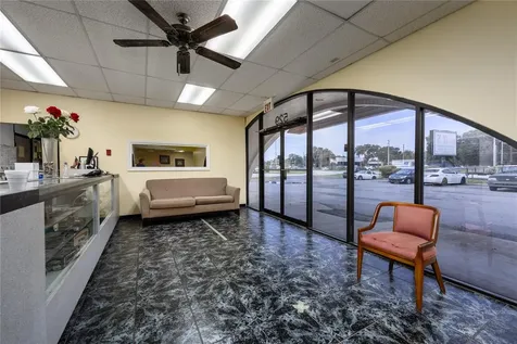 529 North N Us 17/92 Longwood FL 32750