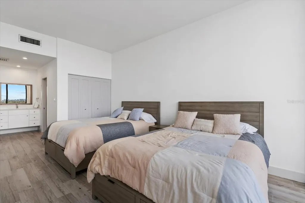 5400 Ocean Boulevard Sarasota FL 34242