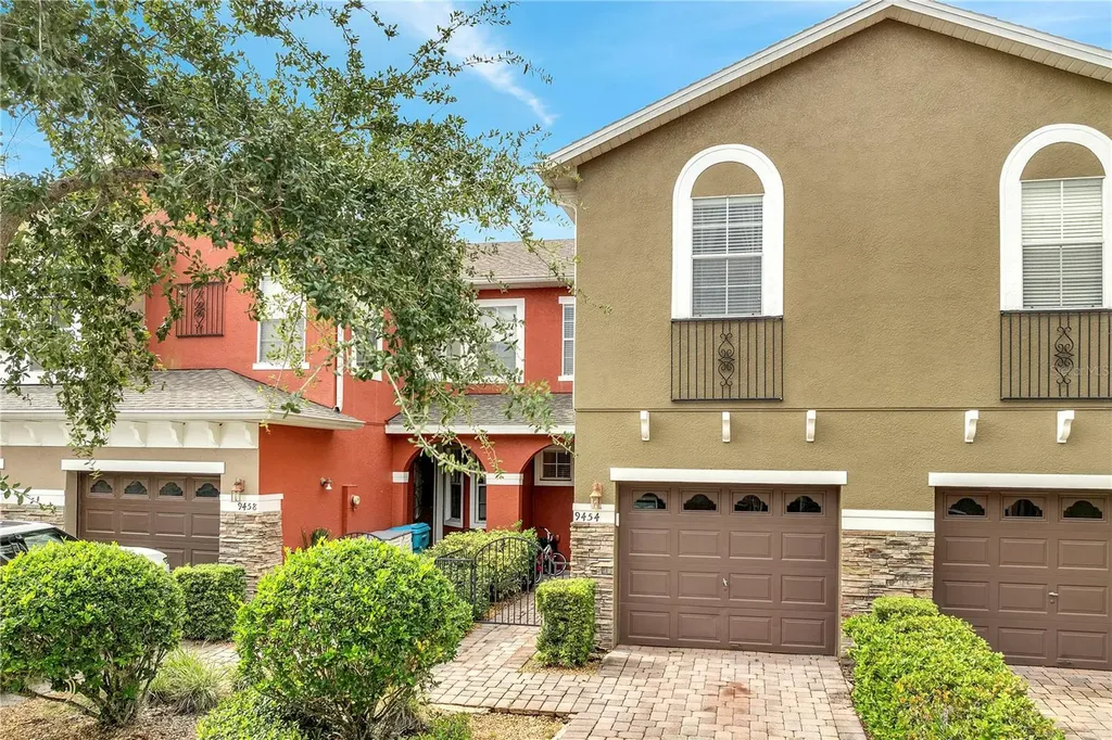 9454 Silver Buttonwood Street Orlando FL 32832