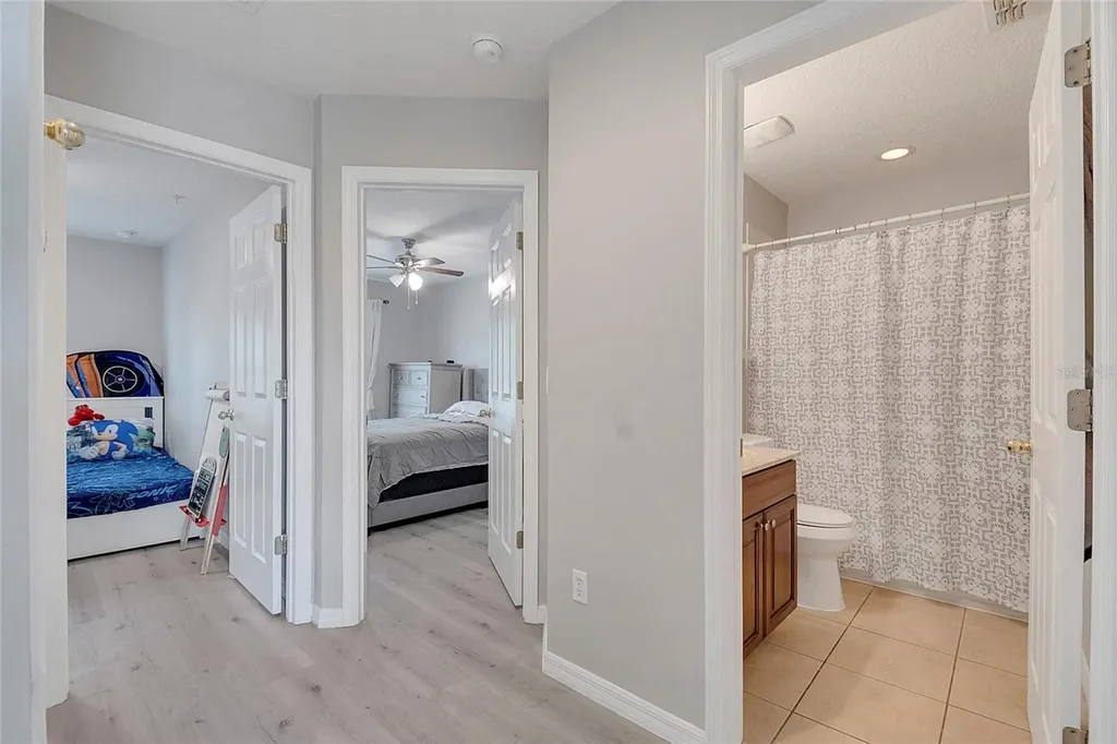 9454 Silver Buttonwood Street Orlando FL 32832