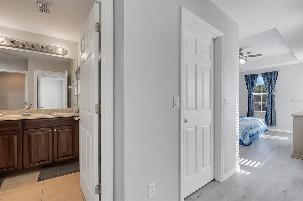 9454 Silver Buttonwood Street Orlando FL 32832
