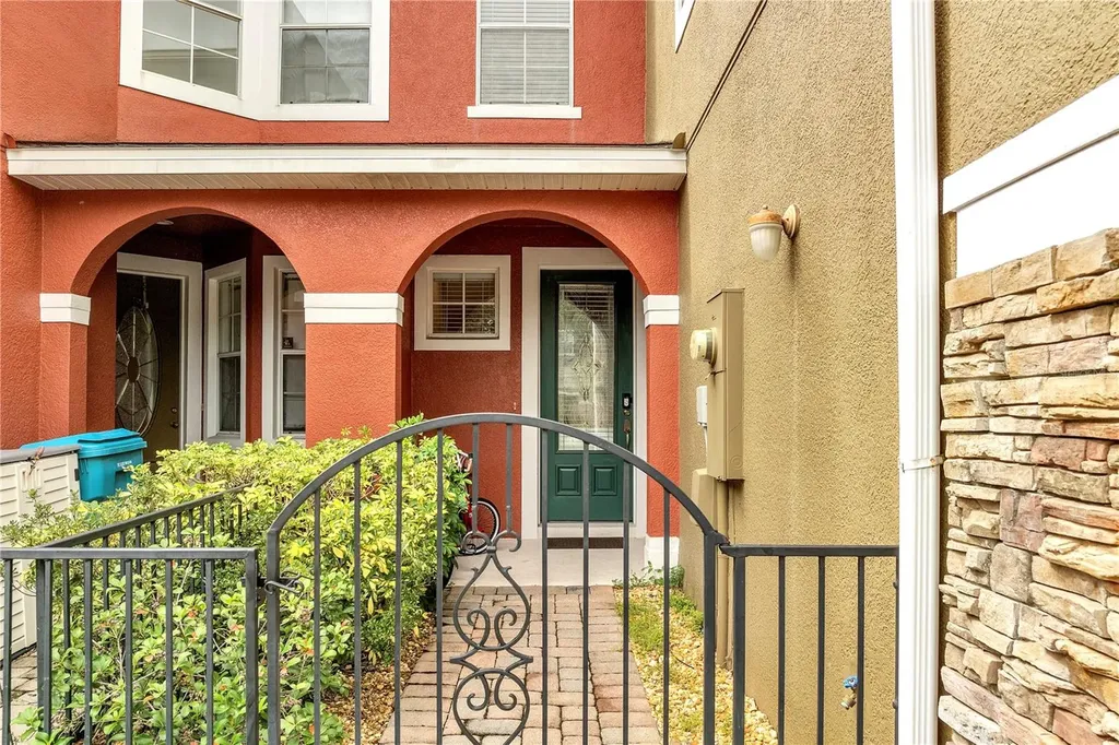 9454 Silver Buttonwood Street Orlando FL 32832