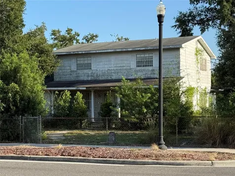548 Martin Luther King Boulevard NE Winter Haven FL 33881