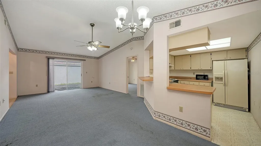 4152 Center Pointe Circle Sarasota FL 34233