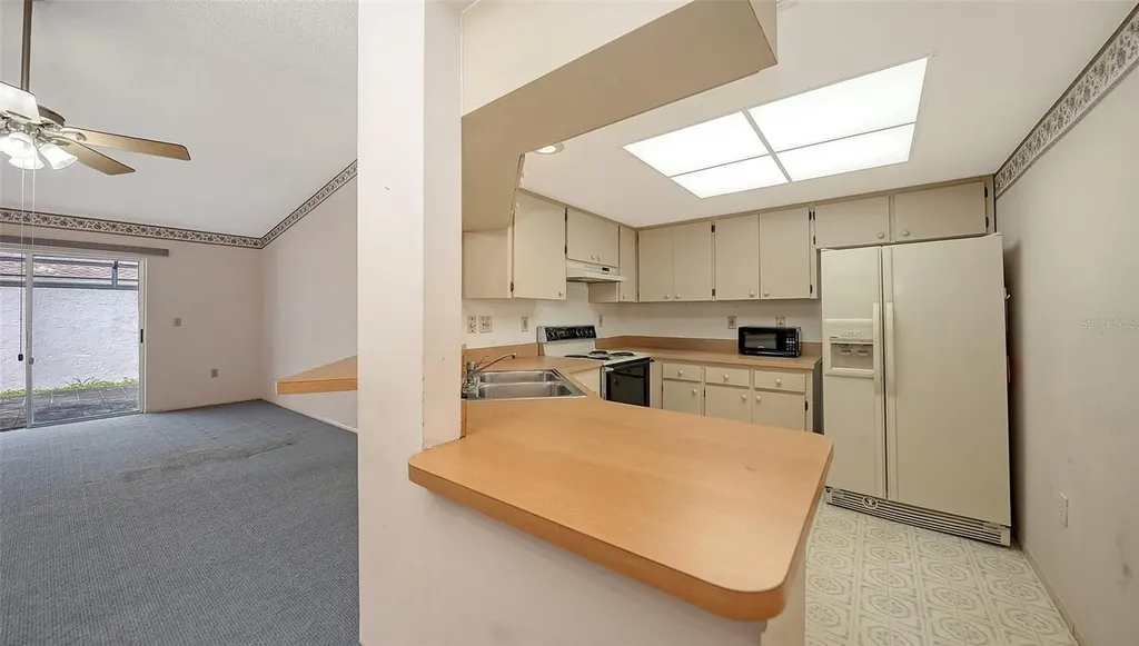 4152 Center Pointe Circle Sarasota FL 34233