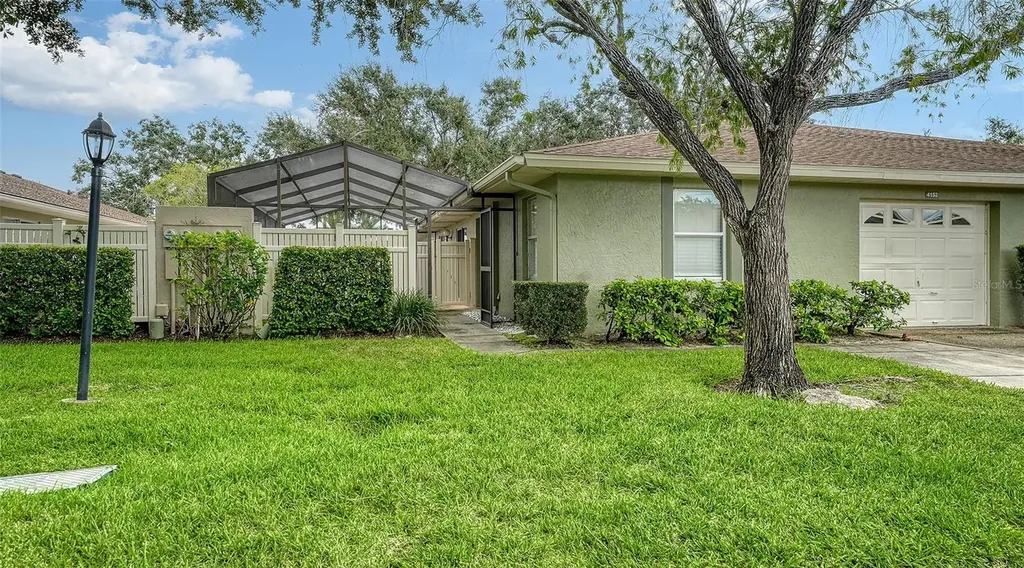 4152 Center Pointe Circle Sarasota FL 34233