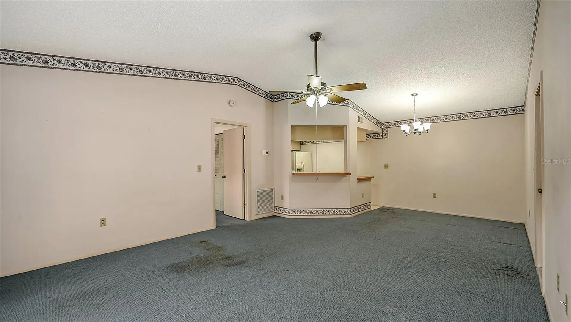 4152 Center Pointe Circle Sarasota FL 34233